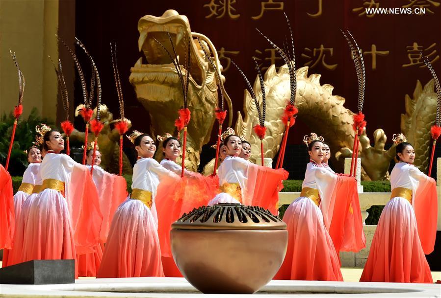 #CHINA-ZHENGZHOU-HUANGDI-WORSHIP(CN*)