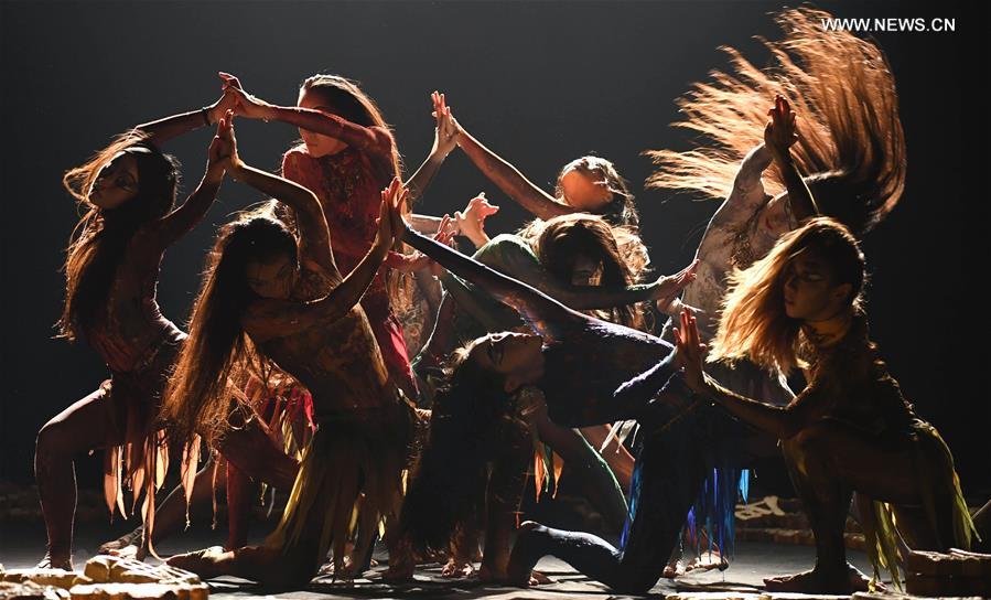 CHINA-KUNMING-DANCE PERFORMANCE-YANG LIPING(CN)