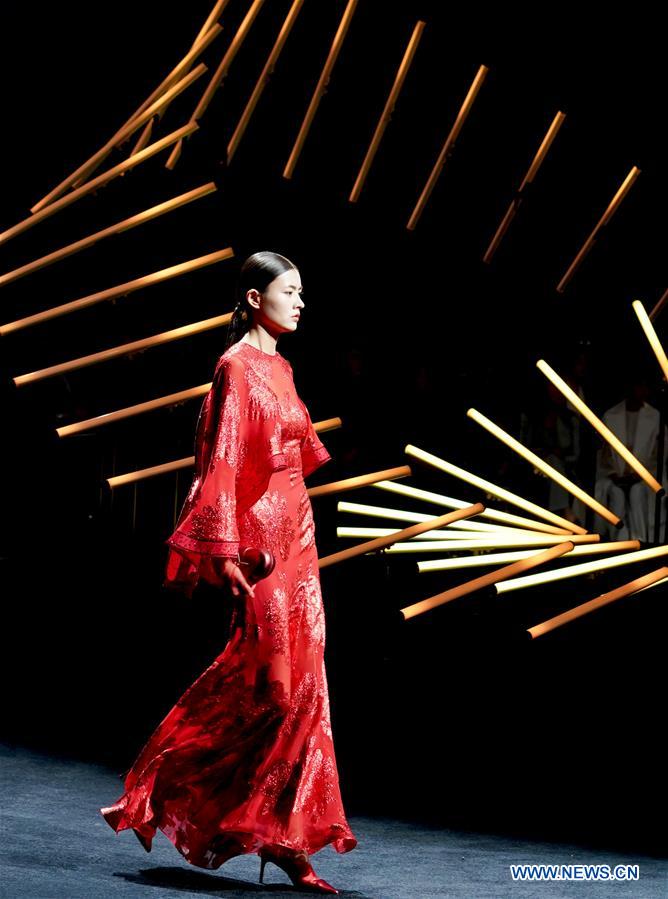 CHINA-BEIJING-FASHION WEEK (CN)