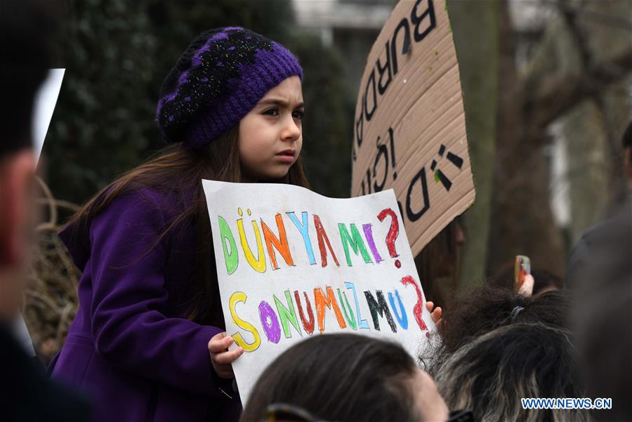 TURKEY-ISTANBUL-PUPILS-CLIMATE CHANGE-RALLY