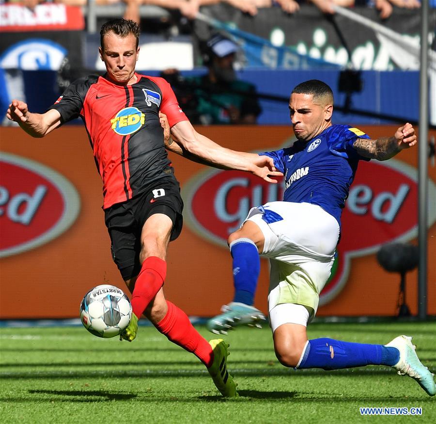 (SP)GERMANY-GELSENKIRCHEN-SOCCER-BUNDESLIGA-SCHALKE 04 VS HERTHA BSC