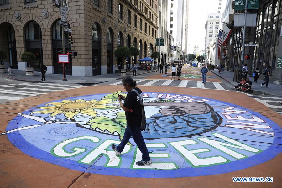 U.S.-SAN FRANCISCO-GROUND PAINTING-ENVIRONMENTAL PROTECTION