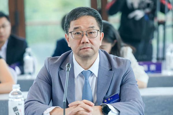 加快5G建設(shè)和應(yīng)用作用重大、意義深遠(yuǎn)