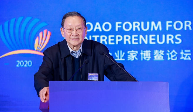 中國(guó)科學(xué)院院士，國(guó)際歐亞科學(xué)院院士，中國(guó)地源熱泵產(chǎn)業(yè)聯(lián)盟名譽(yù)理事長(zhǎng)汪集暘演講