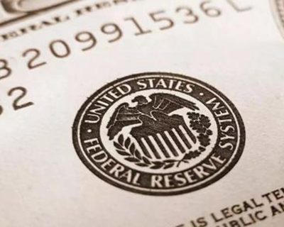 【財經(jīng)翻譯官】美聯(lián)儲的“零息+量寬”意味著什么？