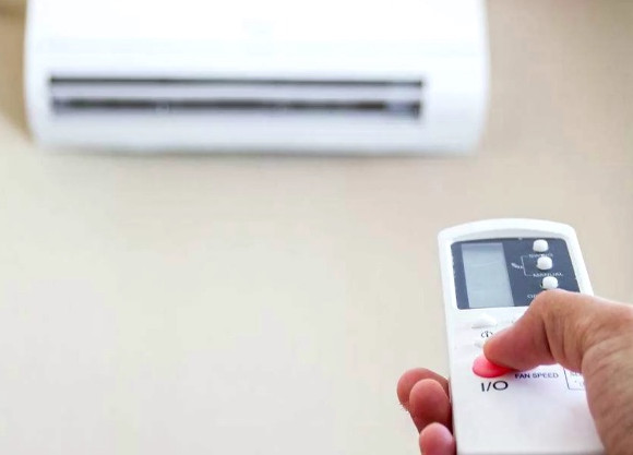 在空調(diào)環(huán)境待久了，會(huì)得皮膚病嗎？