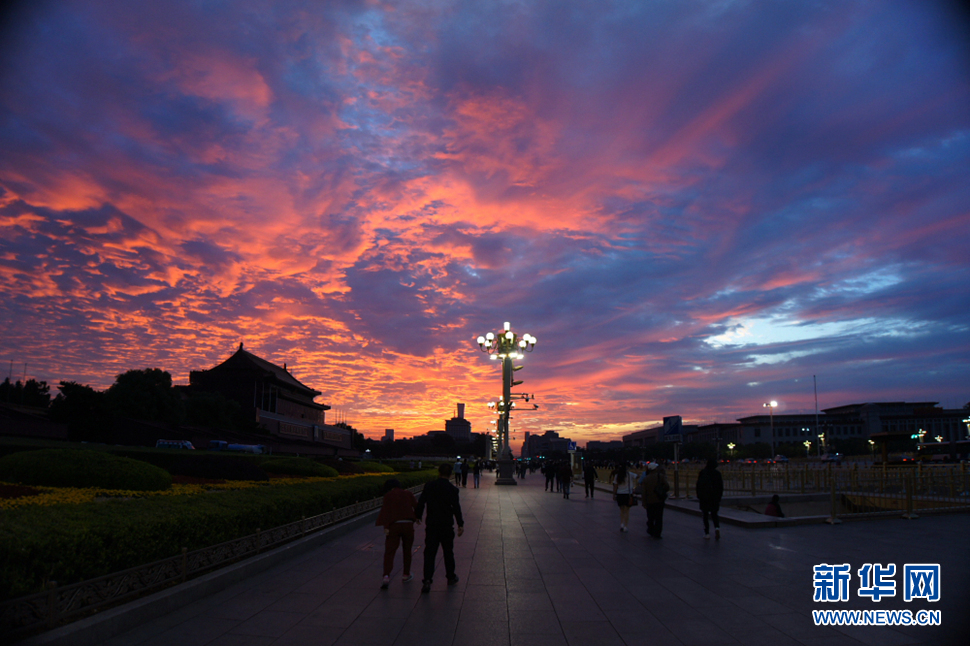 美哉，天安門！