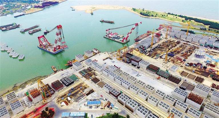 權限下放干部下沉 ?？谏罨姓芾眢w制改革