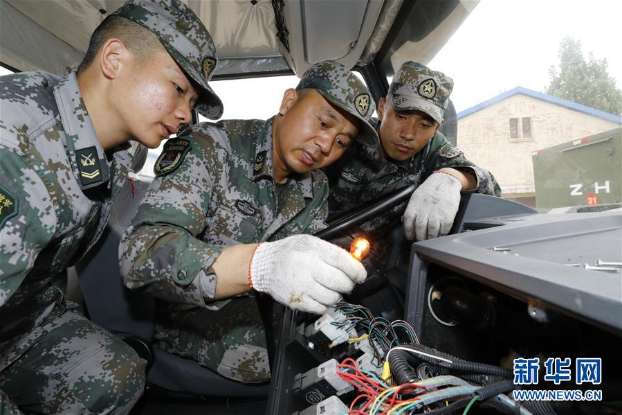 (圖文互動)(3)亮劍沙場的“千分尺”——記“最美新時代革命軍人”張俊凱