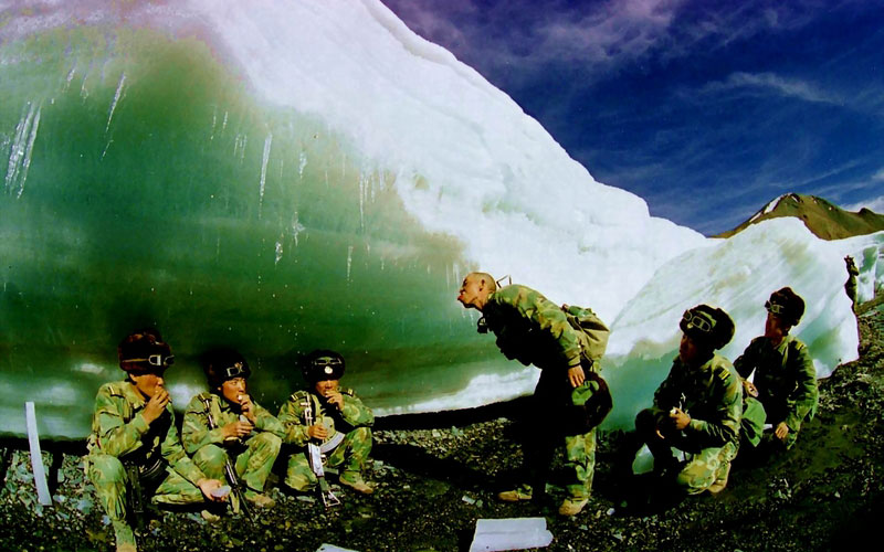 周朝榮作品:邊關·兵情