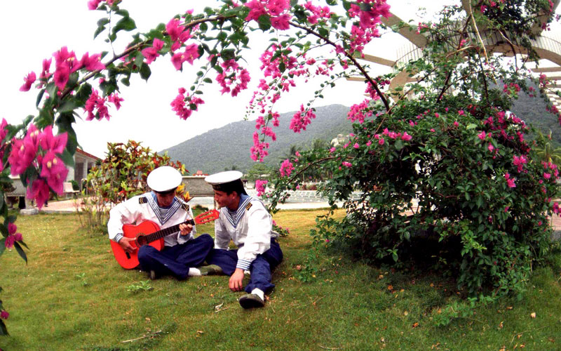 周朝榮作品:難忘的連隊生活