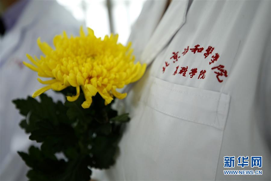 (健康)(1)致敬“將生命奉獻(xiàn)到最后”的無言良師