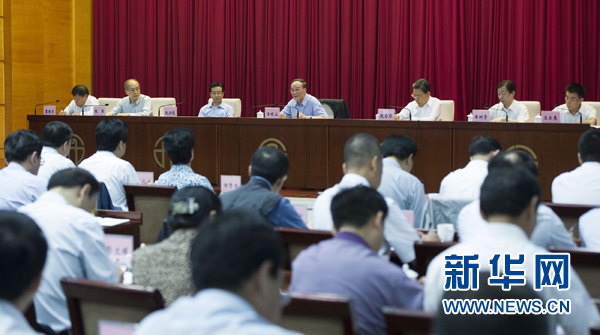 7月16日，中共中央政治局常委、中央紀(jì)委書記、中央巡視工作領(lǐng)導(dǎo)小組組長(zhǎng)王岐山在北京出席2014年中央第二輪巡視工作動(dòng)員部署會(huì)并講話。新華社記者黃敬文 攝 