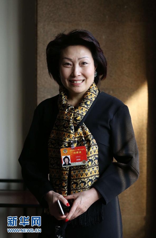 (兩會(huì)·快語錄)鄭翔玲:規(guī)范藥品價(jià)格 減輕患者負(fù)擔(dān)