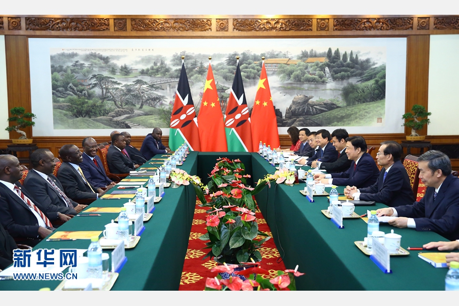 7月6日，國家副主席李源潮在北京會見來華出席生態(tài)文明貴陽國際論壇2016年年會的肯尼亞副總統(tǒng)魯托。 新華社記者 丁海濤 攝