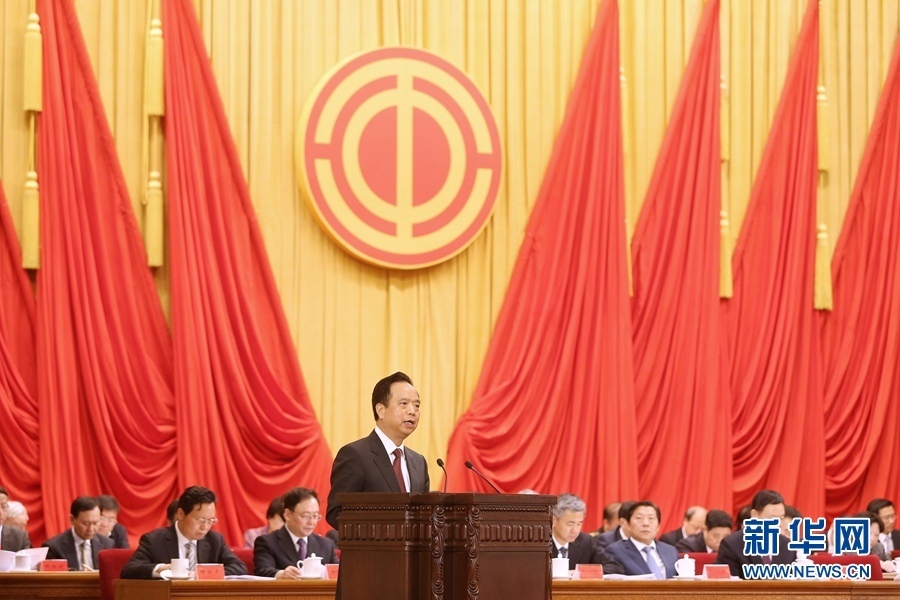 4月27日，慶祝“五一”國際勞動節(jié)暨全國五一勞動獎和全國工人先鋒號表彰大會在北京人民大會堂舉行。中共中央政治局委員、中華全國總工會主席李建國出席大會并講話。新華社記者 才揚 攝 