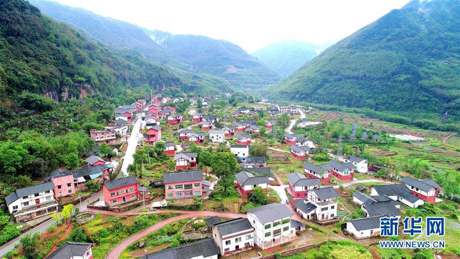 （新華全媒頭條·圖文互動）（4）赤水：別了，貧困！