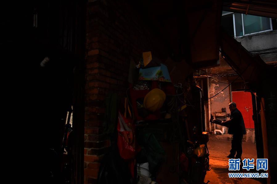 （圖片故事）（8）寒冬里暖暖的“三毛錢(qián)”