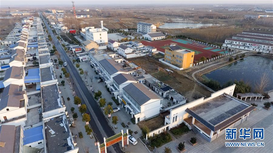 （新華全媒頭條·紀(jì)念改革開放40年特稿·圖文互動）（1）向著新航程揚帆奮進！——從小崗精神看中國改革開放40年