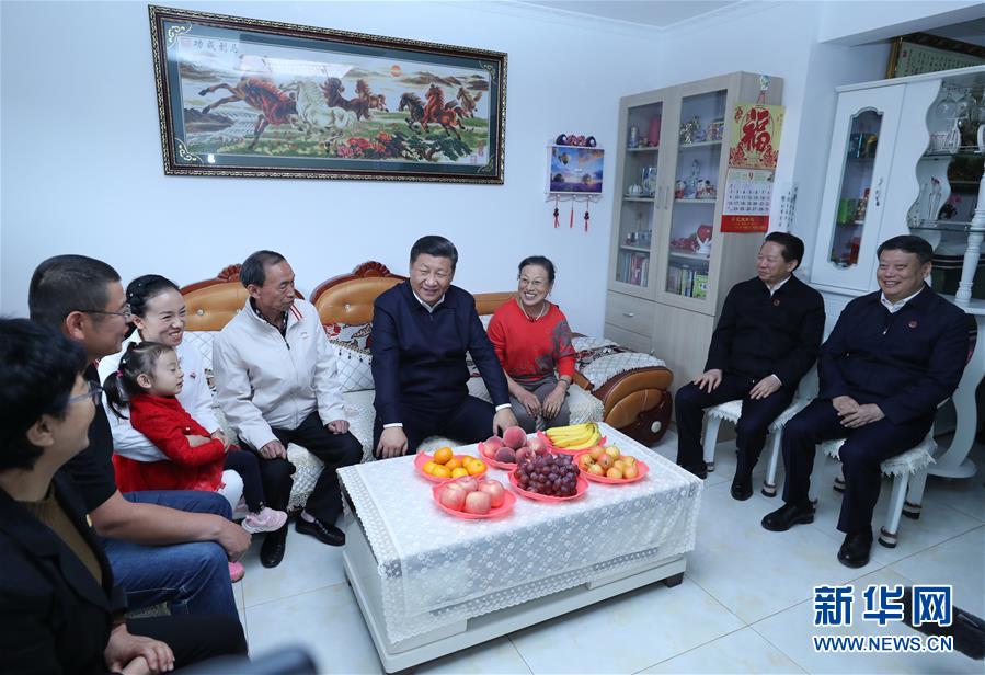 (時(shí)政)(17)習(xí)近平在東北三省考察并主持召開深入推進(jìn)東北振興座談會