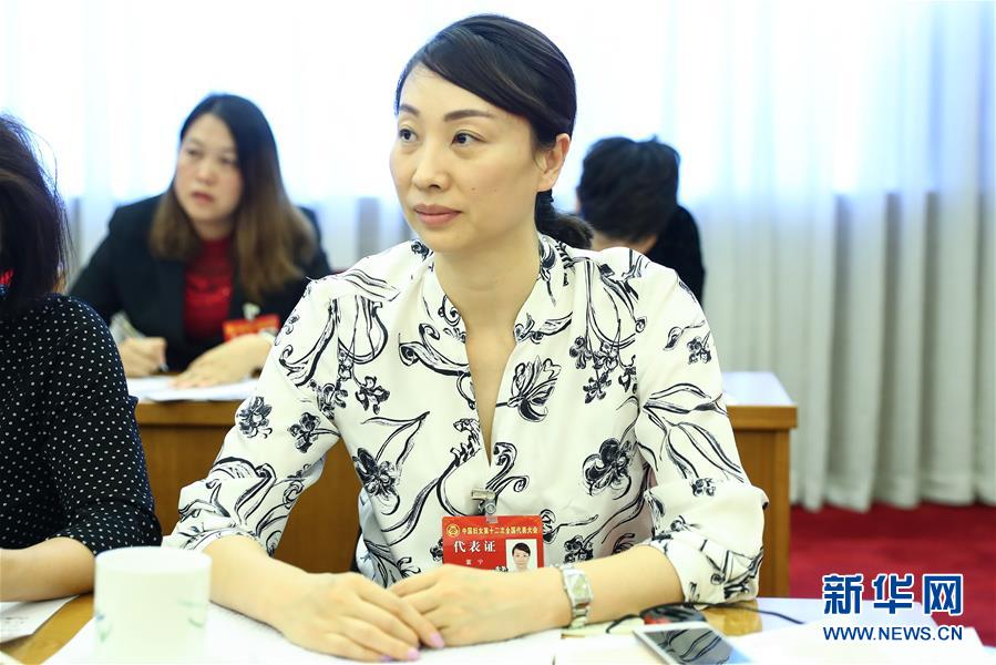 (關(guān)注婦代會)(2)放飛巾幗夢想 共襄復興偉業(yè)——中國婦女十二大各代表團認真學習黨中央致詞