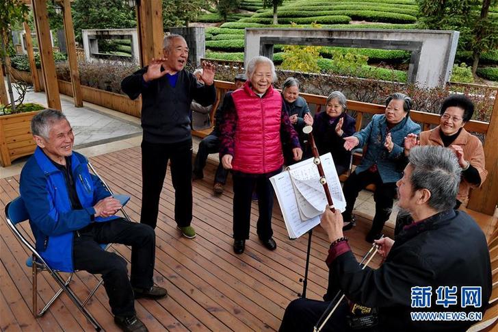 (新華全媒頭條·“改革開放40年”變遷走筆·圖文互動)(13)活力的迸發(fā)——改革開放40年變遷系列述評社會篇