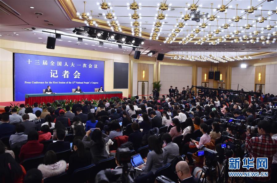 （兩會(huì)·XHDW）（2）教育部部長陳寶生就“努力讓每個(gè)孩子都能享有公平而有質(zhì)量的教育”答記者問