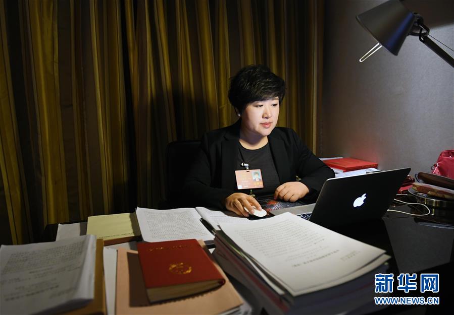 （兩會(huì)·基層代表履職故事）（3）全國(guó)人大代表孫艷玲：做好非遺事業(yè)，讓古老技藝活起來(lái)