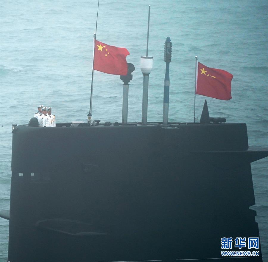 (新華全媒頭條·人民海軍70年·圖文互動(dòng))(16)奏響新時(shí)代海上和平樂(lè)章——人民海軍成立70周年海上閱兵活動(dòng)紀(jì)實(shí)