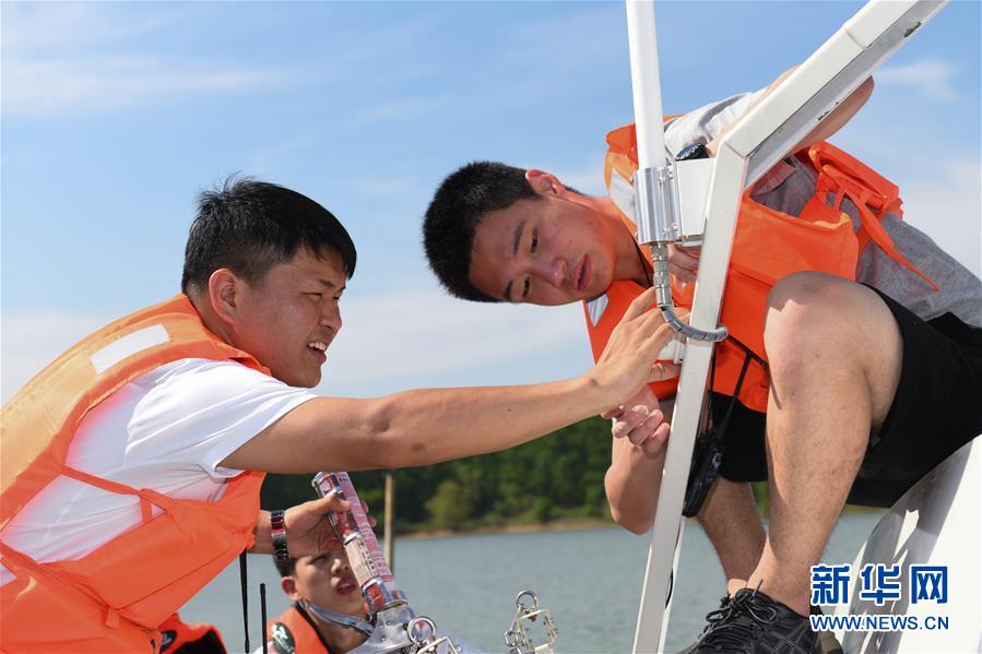 (新華全媒頭條·圖文互動(dòng))(16)青春萬(wàn)歲 強(qiáng)國(guó)有我