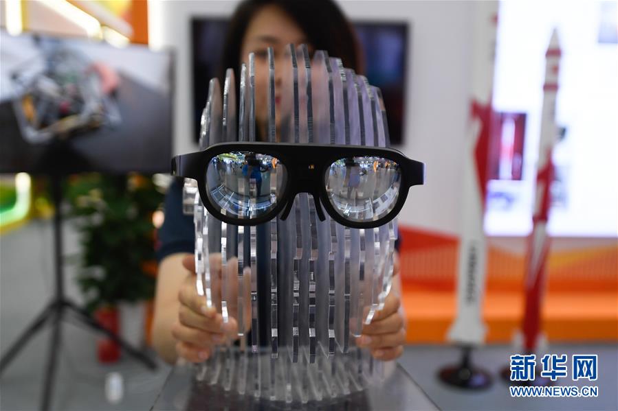 (新華全媒頭條·圖文互動)(10)“創(chuàng)”響中國——2019年全國雙創(chuàng)活動周熱點觀察