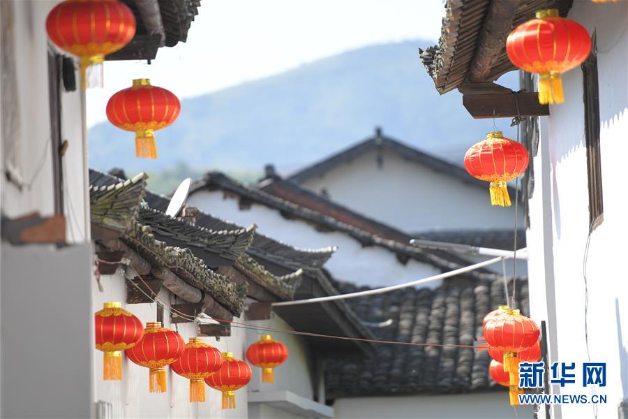 (壯麗70年·奮斗新時(shí)代——記者再走長(zhǎng)征路·圖文互動(dòng))(7)半條被子折射軍民魚水情