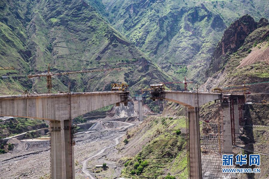 （壯麗70年·奮斗新時(shí)代——記者再走長征路·圖文互動）（7）七天七夜，驚心動魄——皎平渡口永不消失的紅色記憶