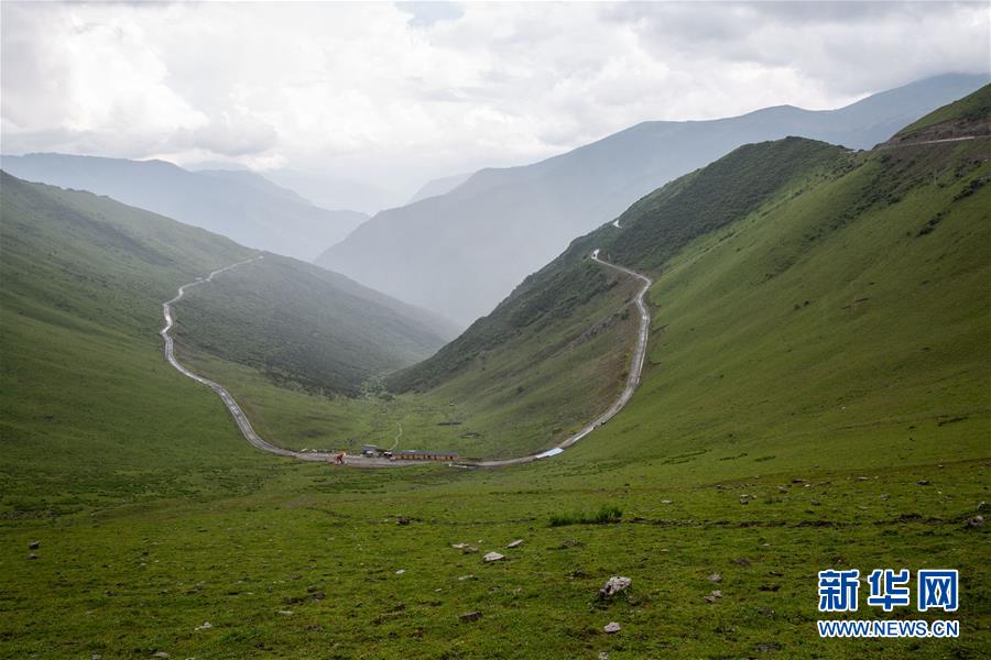 (新華全媒頭條·壯麗70年·奮斗新時(shí)代——記者再走長(zhǎng)征路·圖文互動(dòng))(3)紅色的山河 綠色的家園——川滇紅軍長(zhǎng)征沿線見聞