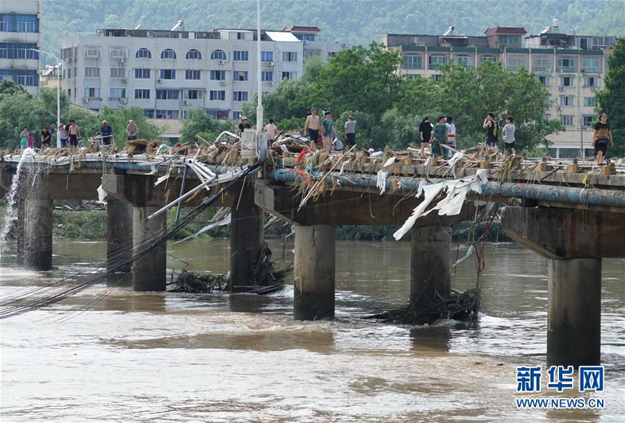 （關注“利奇馬”·圖文互動）（5）古城洪災 八方馳援——洪水災害下的浙江臨?，F(xiàn)場目擊
