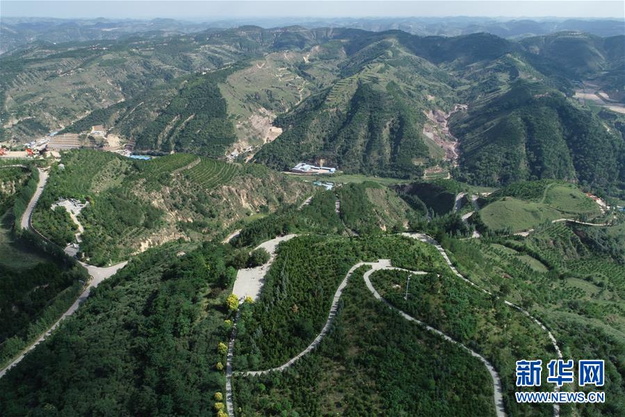 （新華全媒頭條·壯麗70年·奮斗新時(shí)代——記者再走長(zhǎng)征路·圖文互動(dòng)）（8）紅星，從這里照耀中國(guó)——陜北見(jiàn)證中國(guó)革命的歷史轉(zhuǎn)折