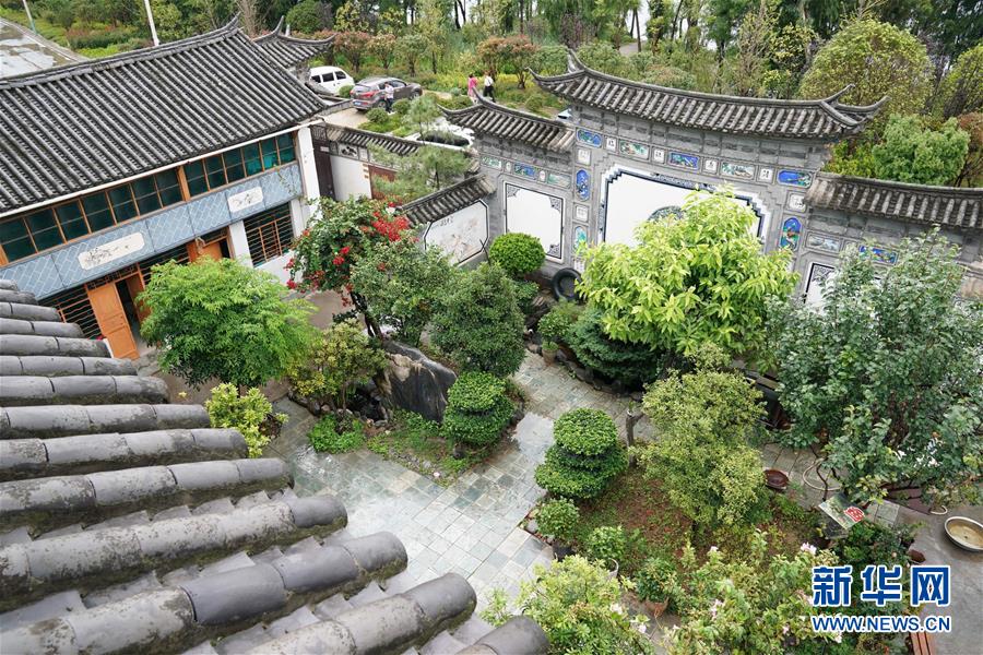 （在習(xí)近平新時(shí)代中國特色社會主義思想指引下——新時(shí)代新作為新篇章·總書記關(guān)心的百姓身邊事·圖文互動）（1）留住鄉(xiāng)愁 綻放新顏——傳統(tǒng)村落保護(hù)激發(fā)鄉(xiāng)村活力