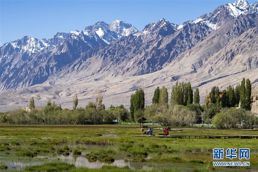 (決戰(zhàn)決勝脫貧攻堅·圖文互動)(5)“云端上的縣城”脫貧記