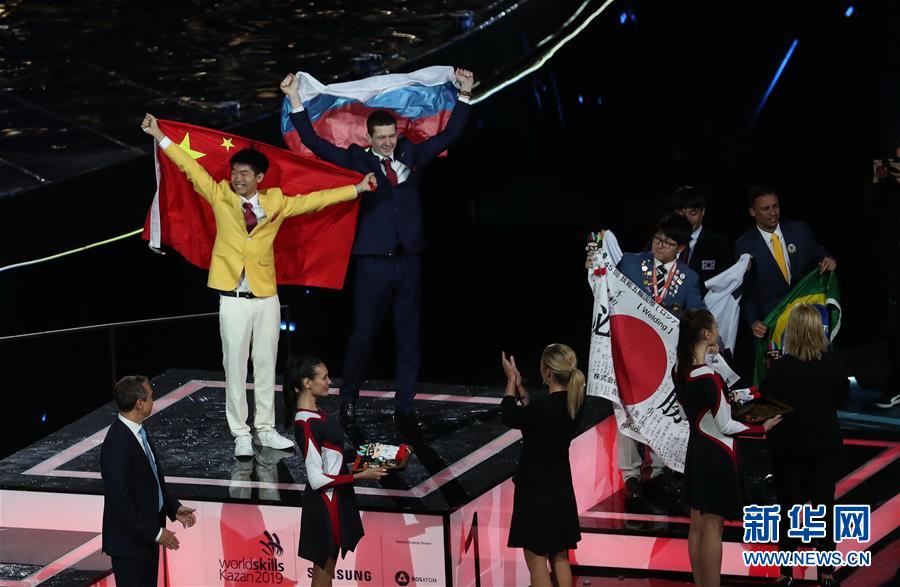 (壯麗70年·奮斗新時(shí)代——共和國(guó)發(fā)展成就巡禮·圖文互動(dòng))(1)優(yōu)先發(fā)展 奠基未來(lái)——共和國(guó)教育事業(yè)發(fā)展成就巡禮