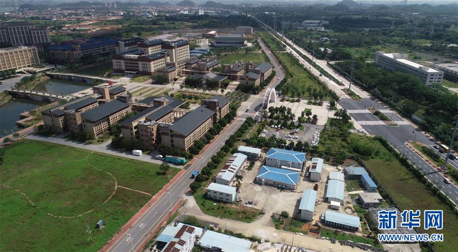 (在習(xí)近平新時(shí)代中國(guó)特色社會(huì)主義思想指引下——新時(shí)代新作為新篇章·圖文互動(dòng))(3)“我們給火箭做減重”——高校科技創(chuàng)新進(jìn)行時(shí)