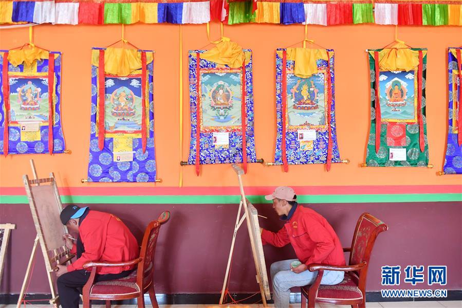 (決戰(zhàn)決勝脫貧攻堅·圖文互動)(4)一個三江源地區(qū)貧困縣的扶智探索