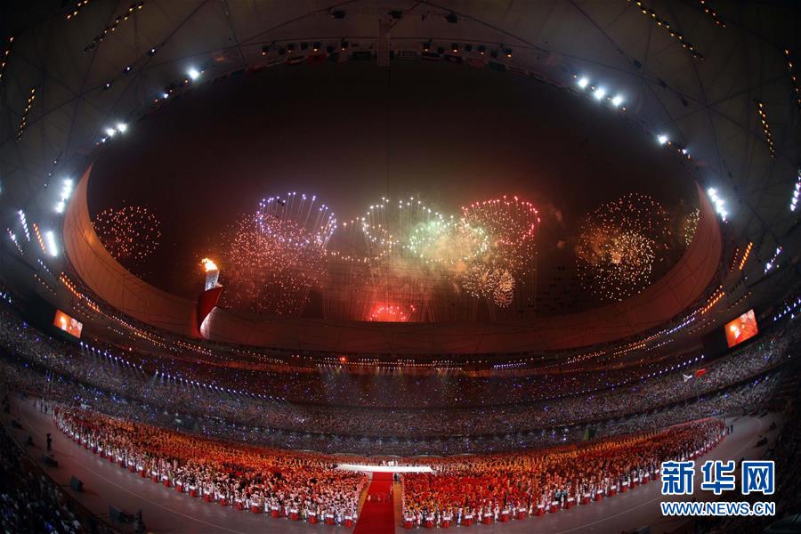 (新華全媒頭條·圖文互動)(4)天翻地覆慨而慷——從慶祝中華人民共和國成立70周年大型成就展看新中國光輝歷程