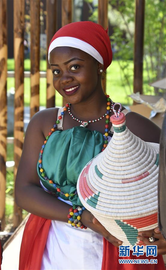 (新華全媒頭條·圖文互動(dòng))(17)難忘的“世園記憶” 共同的綠色追求——寫(xiě)在北京世園會(huì)閉幕之際