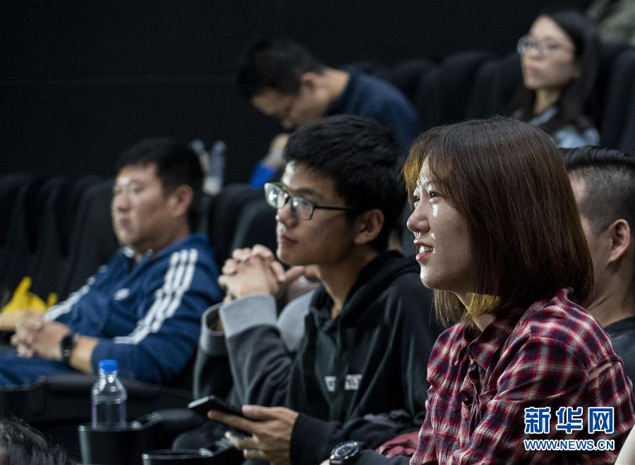 （圖文互動）（12）“在內(nèi)地求學(xué)工作，和祖國共同成長”——在京香港青年分享“追夢”故事