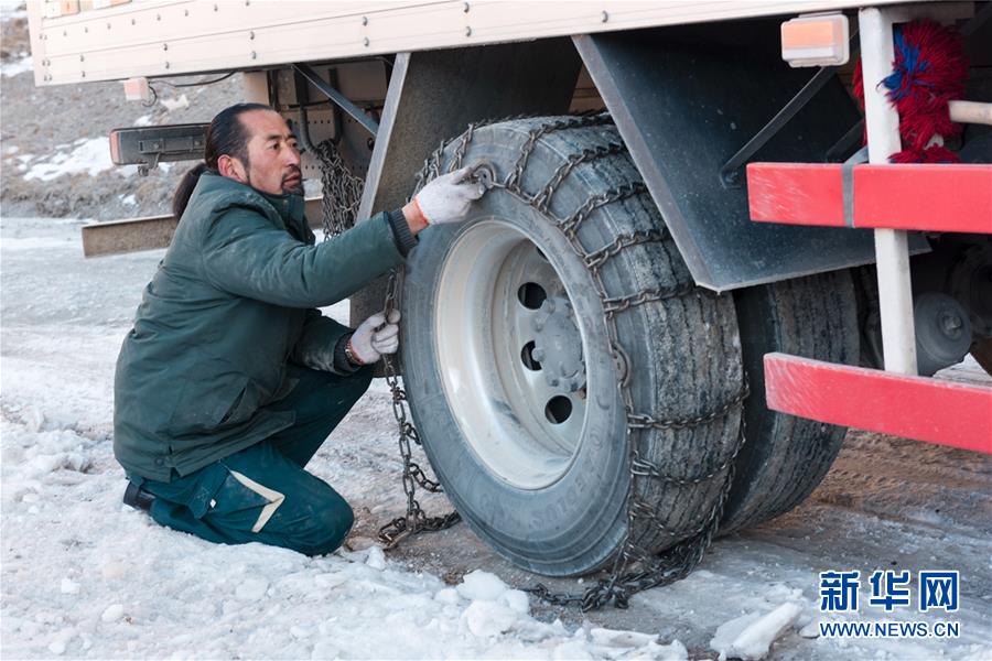 （新華全媒頭條·圖文互動）（4）格?；ㄩ_滿天路——寫在川藏公路通車65周年之際