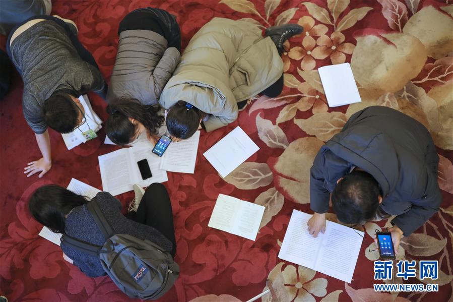 (新華全媒頭條·圖文互動)(4)2019——春天里的中國兩會故事