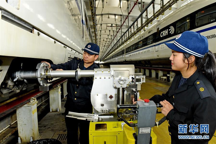 （新春走基層）（6）福建鐵路部門(mén)：保安全  迎春運(yùn)