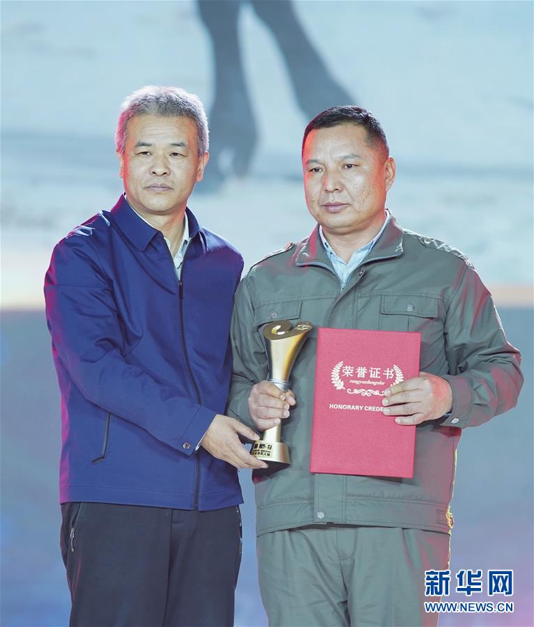 (圖文互動)(2)“中國網(wǎng)事·感動2019”十大年度網(wǎng)絡人物揭曉