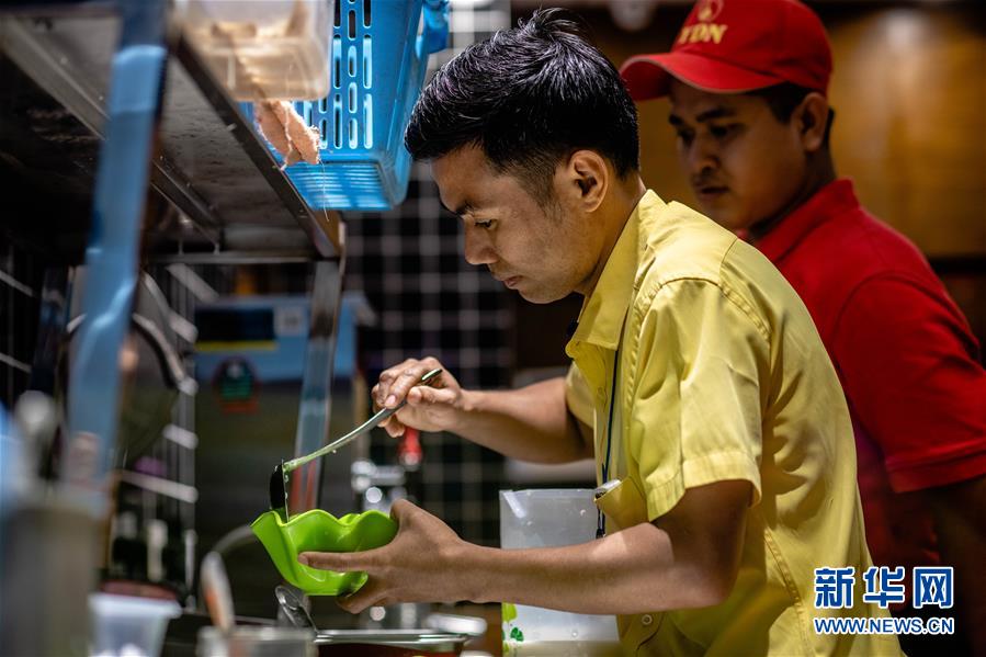 (圖文互動(dòng))(2)“瓦城”冒冒學(xué)藝記