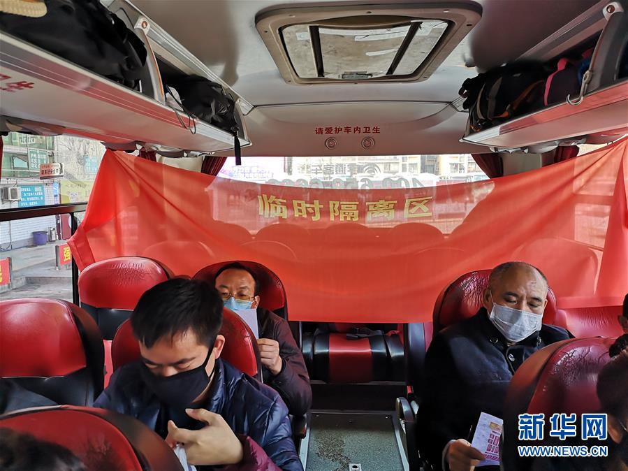 （做好六穩(wěn)工作 應(yīng)對(duì)復(fù)雜局面·圖文互動(dòng)）（2）四川：“點(diǎn)對(duì)點(diǎn)、一站式”送農(nóng)民工安全返崗